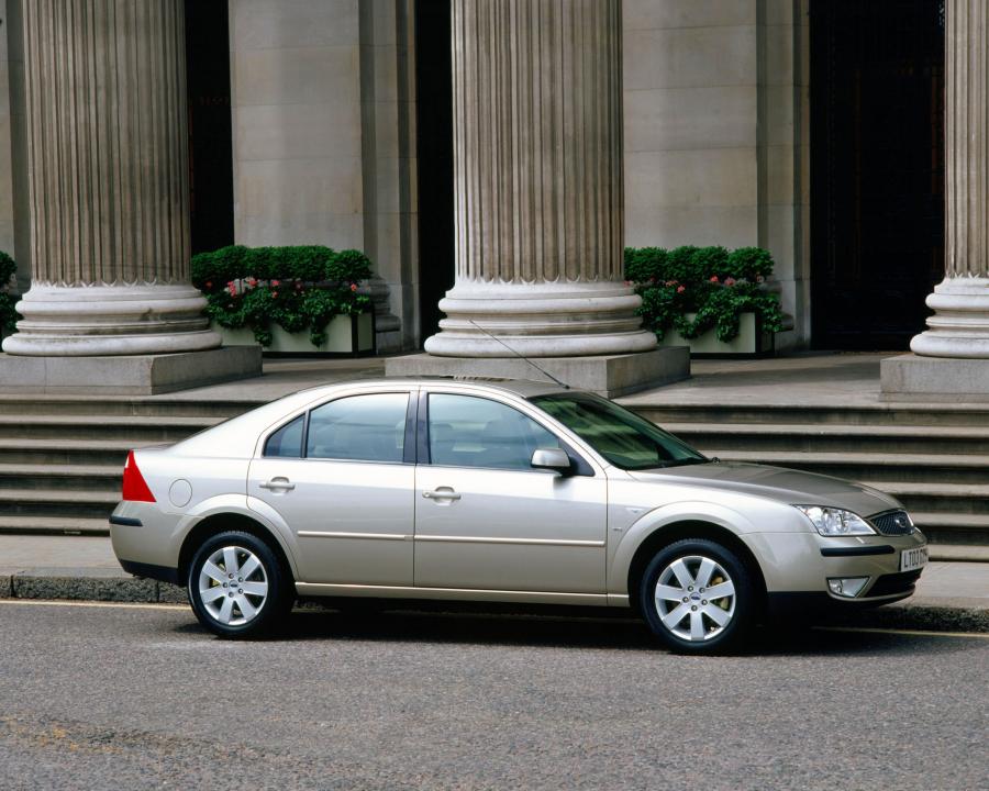  Ford Mondeo 2003 года  (фото 27 из 52)
